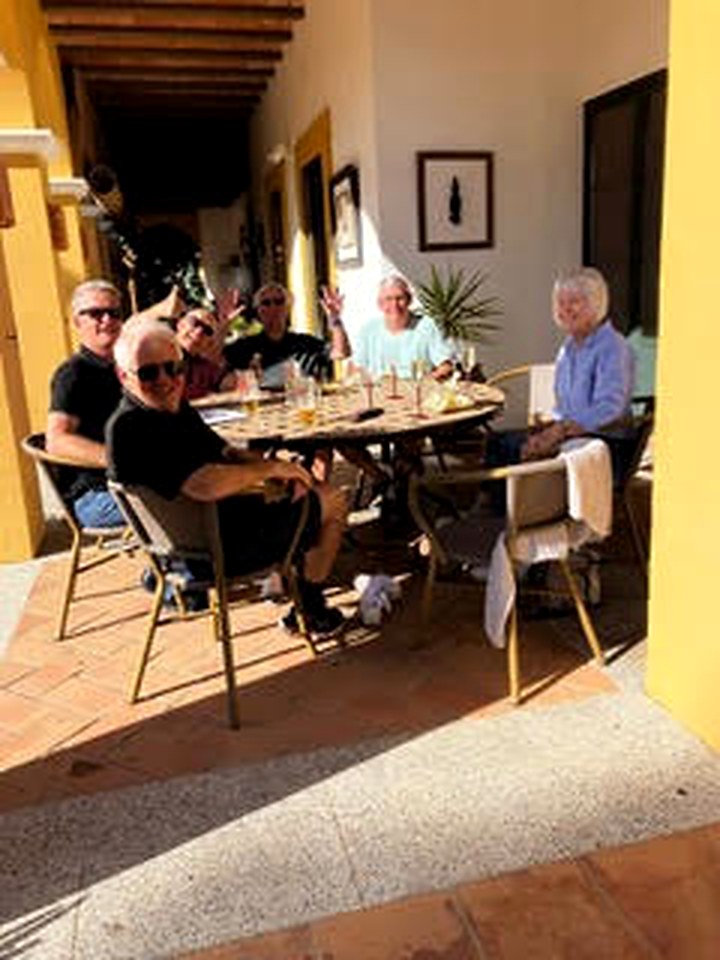 Lunch on the patio between rounds